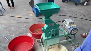 Máy nghiền ngô  nghiền khoai sắn  đầu tôm cá làm thức ăn chăn nuôi