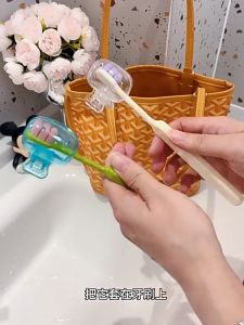 6pcs Toothbrush Holder Clips Plastic Toothbrush Head Covers Protective Caps toothbrush protective organizer Travel Storage Box Toothbrush Protective Cover Brush Cover Protective Cover Plastic Clip Portable Travel