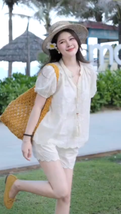 Set đồ nữ mặc hè set thiết kế Ren Lỗ Quảng Châu 2 lớp áo phối dây Ren cổ xinh kèm quần short