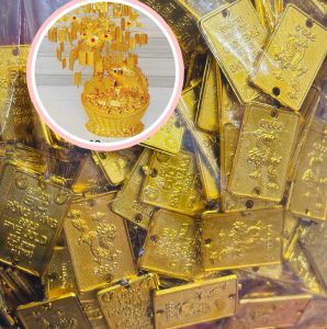 Sỉ 0.5kg 1kg thẻ vàng miếng nhựa làm cây cành vàng lá ngọc cây tài lộc trang trí