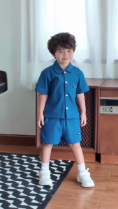 PIMNATTA Ashery Set ชุดเซ็ตเด็กผู้ชาย (1-8 ขวบ) ผ้าพิมพ์ลายเอกลักษณ์แบรนด์ มีชุดแม่แมทช์กับลูก