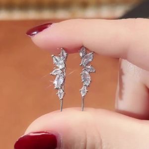 Huitan Chic Climb Ear Stud Earrings for Women Fashion Contracted Piercing Accessories Low-key Earrings Gift Statement Jewelry