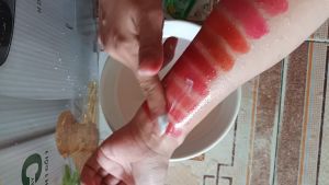 son gấc màu cam tươi