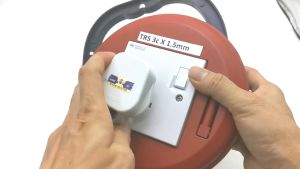 Heavy Duty Extension Roller Round Wire Box Trailing Socket Cable Reel Adapter / Penyambung Wayar Bulat