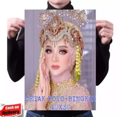 CETAK FOTO BINGKAI 20R BESAR LAMINASY GLOSSY MENGKILAP BERKUALITAS BAYAR DITEMPAT