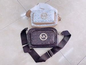 Túi xách nữ túi đeo chéo 3 ngăn họa tiết dây đeo bản to TDCMK