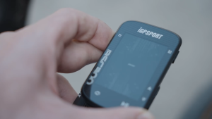 Đồng hồ IGPSPORT BSC300 Chính hãng Màn hình màu rực rỡ vân Carbon & chống nước IPX7