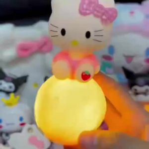 Sanrio | Túi Đồ Chơi Hộp Mù Sanrio Hello Kitty Kuromi - 5-50 Món Đồ Trang Trí Giải Tỏa Căng Thẳng Ngẫu Nhiên 300 Kiểu Dáng Mô Hình Sưu Tầm Dành Cho Người Từ 18 Tuổi Trở Lên
