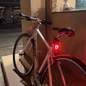 rosekey | Night Riding Heart-shaped Flashing Decorative Tail Light