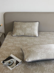 High-End Iceland Silk Cooling Mat Three-Piece Set Bed Canopy Style Summer Cool Feeling Soft Mat Air Conditioner Cover Home Use 1.8m