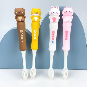 แปรงสีฟันเด็กขนแปรงนุ่ม แปรงสีฟันพกพา  พร้อมกล่องใส่  ขนแปรงละเอียดพิเศษ0.12มม.สำหรับเด็ก6-12ขวบ