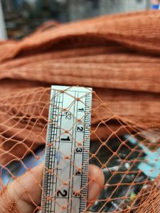 อวนโปลีแดง ตาถี่ 1.8 เซ็นต์!! สีสด คุณภาพดี ใช้ทำลอบ สวิง กระชัง กันนก