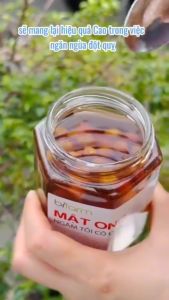 Mật ong ngâm tỏi cô đơn Gấc Garden giúp tăng đề kháng giảm ho hiệu quả hũ 280ml/500ml