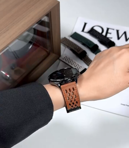 สายหนังแท้แบบแม่เหล็กสำหรับ Realme Watch 5 สายนาฬิกาอัจฉริยะ Realme Watch 3 3 pro สร้อยข้อมือ สายรัดข้อมือ