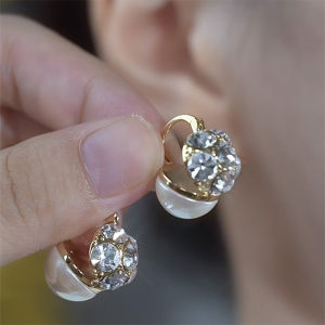 Double-Sided Wearable Luxury Retro High-End Diamond Embedded Womens Earrings Stylish Unique Exquisite Versatile Ear Jewelry