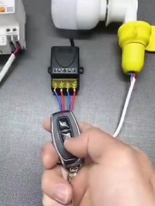 Bộ công tắc điều khiển từ xa rf 100M 30A 1.5HP 220V Dùng cho Máy bơm nước Rửa xe Motor Công suất lớn Có 1 Remote Công suất lớn Xuyên tường có nút học lệnh