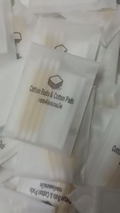 10set คัตเติมบัดสำลี Vanity Kit สำหรับผ้าฝ้าย สำหรับการเสริมความงาม รีสอร์ท บ้านพัก บ้านพักตากอากาศ สามารถทำโลโก้ได้ ขายส่งผ่านร้านและโรงแรม