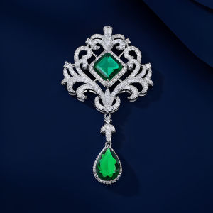 New Arrival Emerald Crystal Cut Out Vintage Court Style Brooch Female Fancy Luxury Temperament Coat Brooch Pin