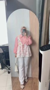 LD 105 P 65 NESSA VEST BRUKAT BORDIR