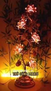 Đèn bàn thờ hoa sen Pha Lê 5 bông CAO 75cm để bàn thờ Phật Gia Tiên Thân Mạ Đồng mạch LED tự động đổi màu dễ thay thế