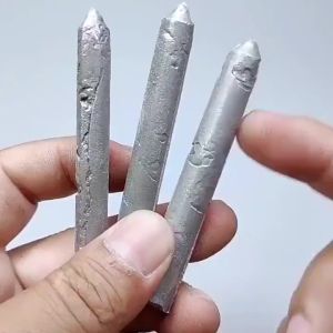 แท่งเชื่อม อลูมิเนียม อุณหภูมิต่ำ ฟลักซ์คอร์ ลวดเชื่อม สแตนเลส ใช้ไฟแช็คก็เชื่อมได้ แท่งเชื่อมหลอมละลาย บัดกรี 3PCS/6PCS/9PCS (จัดส่งจากประเทศไทย)