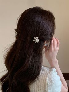 Snowflake Mink Hair Clip with Micro-Pearl Embellishment Womens New 2025 Fragrant Hair Accessory Duckbill Clip Fashionable Hairdressing