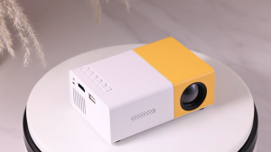 SG【Ready Stock】Portable Movie Projector YG300 HD Resolution Mini Projector with 30000 Hrs LED Compatible with Power Bank for Outdoor Cinema Camping