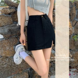 LHMoonlight งานเข้าใหม่ กระโปรงยีนส์แฟชั่น ทรงสวยใส่สบายเข้ารูปมีกระเป๋าด้านข้างเก๋ๆผ่าด้านข้างพอเซ็กซี่ แบบพองาม ราคาถูกมากรีบมาซื้อ