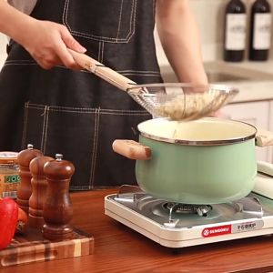 Penyaring Makanan Keluli Tahan Karat dengan pemegang kayu/Penapis Minyak / Penapis Minyak /Mesh Colander