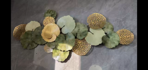 การตกแต่งผนังโลหะรูปใบบัวแบบ3D สำหรับห้องนั่งเล่นและห้องนอนศิลปะบนผนังแบบตะวันออกที่หรูหรา