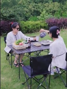 โต๊ะแคมป์ปิ้ง พร้อมส่ง แบบพกพา อลูมิเนียม กลางแจ้ง ในร่ม โต๊ะพับได้ รสชาติ สำหรับการกระจายและการโต๊ะ