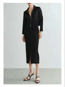 Sleek And Versatile Mid Slit Black Knit Half Skirt