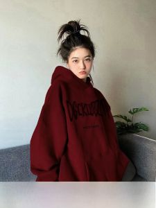 เสื้อสเวตเตอร์ฮู้ดขนาดใหญ่สีแดงเข้มสำหรับเด็กผู้หญิงอายุ 15 ปี ฤดูใบไม้ผลิและฤดูใบไม้ร่วง เสื้อคลุมกันหนาวแบบสวมหัว ผ้าฝ้าย 100% คอกลม