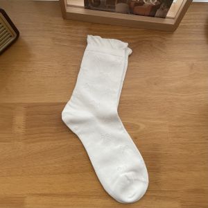 ฤดูใบไม้ผลิ ฤดูร้อน ผู้หญิง ถุงเท้าถึงกลางน่อง ถุงเท้า สีขาว ผีเสื้อกลวง โบว์ ถุงเท้ายาวขอบฟอง Miu สไตล์สีเทา ลูกไม้ ตัด ถุงเท้ายาวถึงเข่า ถุงเท้า