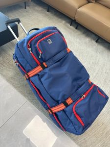 Large Capacity Foldable Multiple Pockets Luggage 32 Inch Oxford Cloth