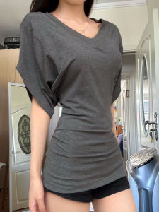 Áo Thun Nữ Tay Ngắn Ôm Vừa Vặn Cổ Chữ V Thiết Kế Cánh Tay Mỏng Mùa Hè Mới Thắt Eo Thon Gọn Phong Cách Mỹ Gợi Cảm