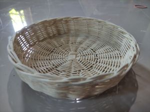 nampan rotan polos bulat bahan halus diameter 19 cm