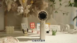 BenMaxx พัดลมมือถือ พัดลมเทอร์โบพกพา พัดลมไร้สาย ชาร์จใหม่ได้ ปรับได้3ระดับ ระดับ าร์จ USB แบบพกพา ความเร็วสูง สามารถปรับได้ จอแสดงผลดิจิตอล LED และเกียร์ลม