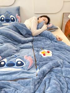 Thickened Velvet Blue Teddy Folding Pillow Blanket Two-In-One for Car Office Nap Warmth Office Square Plush Cartoon Minnie