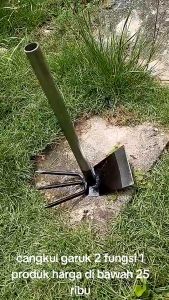 CANGKUL GARUK 2 IN 1 PEMBERSIH RUMPUT / KOREK RUMPUT ALAT BERKEBUN