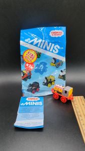 รถไฟจิ๋ว Thomas & Friends Minis - Racing Bill mini figure Train โทมัส แอนด์ เฟรนด์ มินิ รถไฟโทมัสมินิ ขนาด 3.5 cm