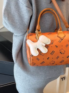 EchoBliss  กระเป๋าถือผู้หญิงน่ารัก HelloKitty แฟชั่นลำลองบอสตันหมอนกระเป๋า