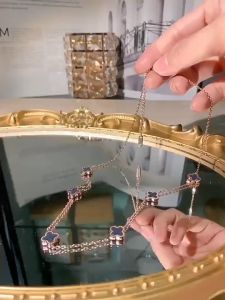 Paling Laris - Kalung Cewek 100% Titanium Import / Kalung Titanium Clover Gold / Kalung Emas Bisa COD