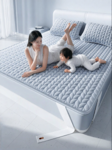 Bananue | Infant Friendly Summer Soft Ice Silk Mattress Cover Set 3 pieces