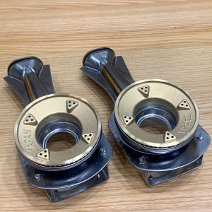 [LINH KIỆN PHỤ TÙNG THAY THẾ BẾP GA] Họng Đầu Đốt chia lửa bếp gas - Sen đồng chữ JAPAN - 2 bộ ( Kèm Bass gắn + Vít)