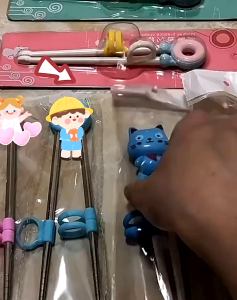 Children Training Learning Chopsticks Baby Eat Complementary Food Feeding To Help Chopsticks Creative Cute Cartoon Practice Chopsticks Baby Exercise Chopsticks for Kids Auxiliary Tableware
