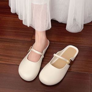 รองเท้าแตะสวมหัวสำหรับผู้หญิง ฤดูร้อนปี 2025 สไตล์ใหม่ รองเท้าแตะแบบสวมสบาย พื้นแบน กันลื่น พื้นนุ่ม รองเท้าแตะสวมสบายสำหรับผู้หญิง