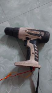 KHOAN PIN NHẬT BÃI. SỐNG FULL CHỨC NĂNG . THÂN MÁY VỎ PIN.