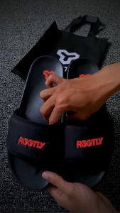 Rootly - Sandal Pria Selop Embos Cutting Oren