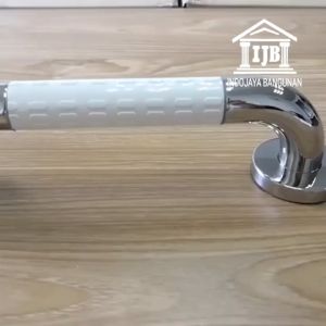 Pegangan Kamar Mandi Stainless Pegangan Bathtub Shower Grip Bar Handle Untuk Orang Tua 30 40 50 60 Cm Chrome Putih